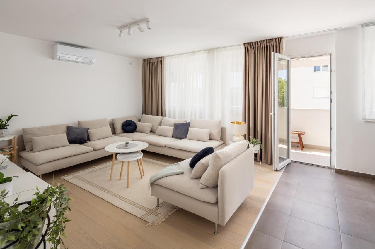 Apartment Nova 4* Dugi Rat Extérieur photo